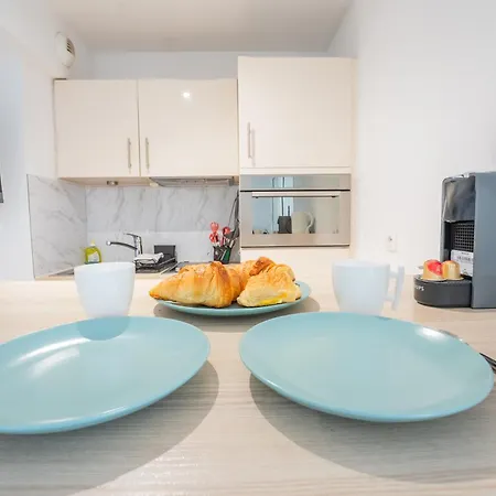 Joli Centre Apartment Cannes